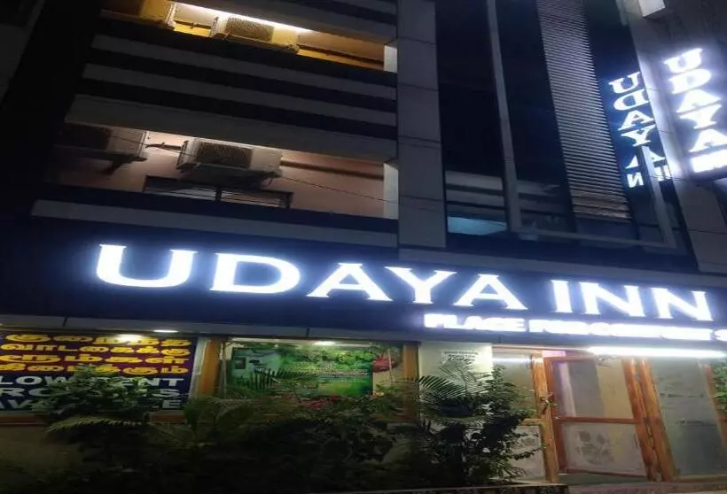 هتل Udaya  A Couple Friendly Property