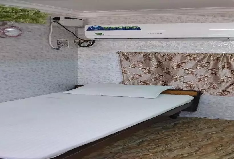 هتل Udaya  A Couple Friendly Property