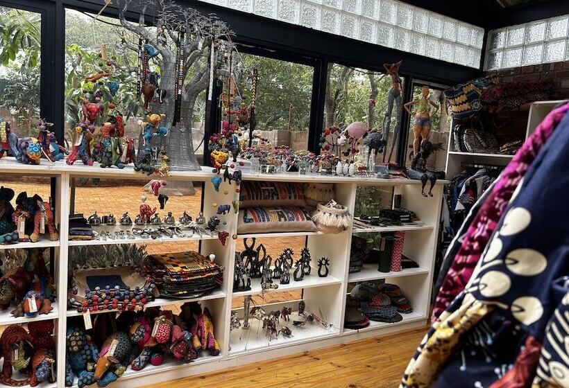 هتل Zambezi Boutique