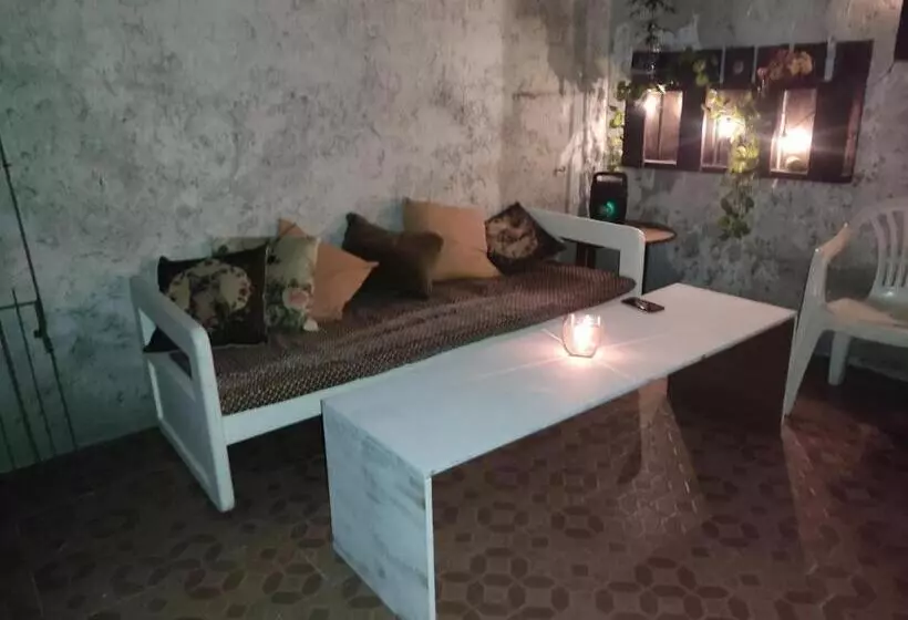 پانسیون Patio Urbano Suites & Beds