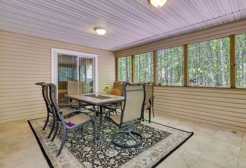 Fire Pit, Kayak & Gas Grill: Pocono Lake Home!