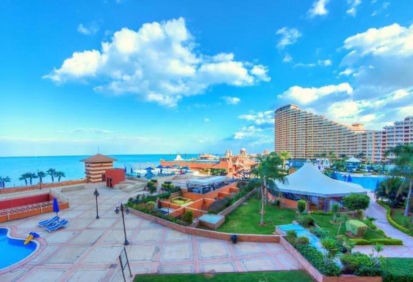 Porto El Sokhna Pyramids 2