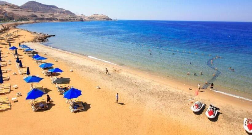 Porto El Sokhna Pyramids 2