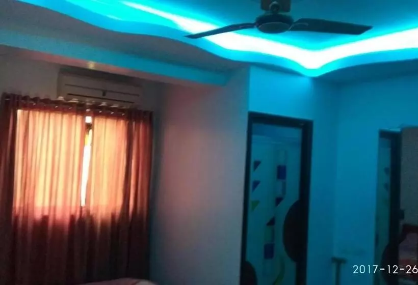 تختخواب و صبحانه Agrawal Bhavan Budget Stay Only For Indians