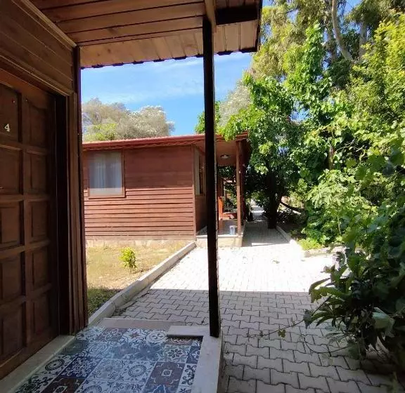 Aamiaismajoitus (B&B) Kandyba Restoran & Bungalov