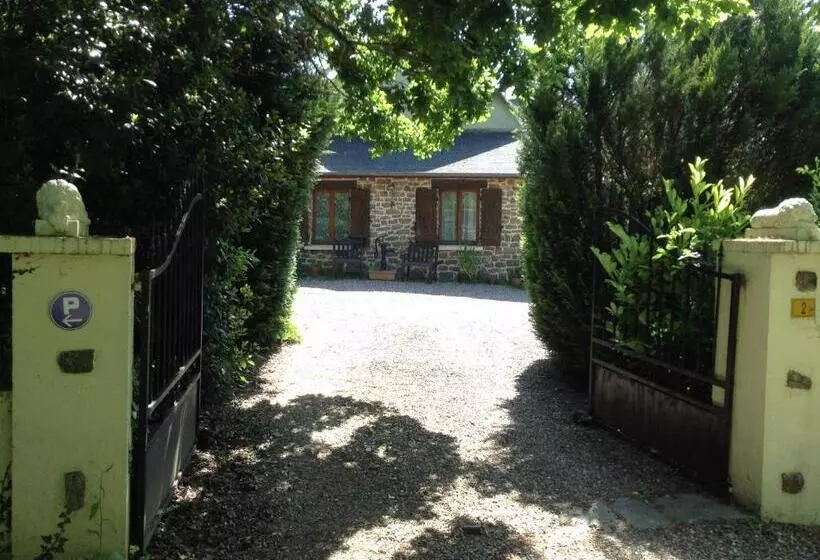 Aamiaismajoitus (B&B) La Chevallerie   Tranquil Oasis