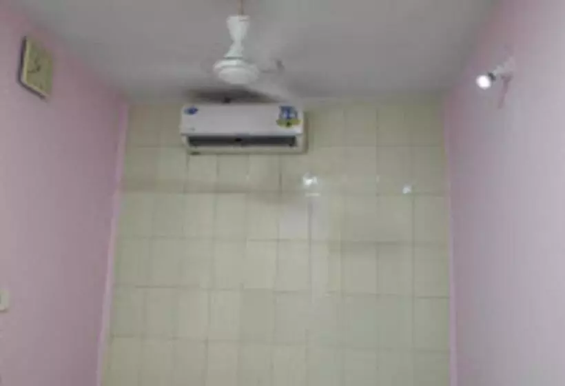 ホテル Central Inn, Mumbai