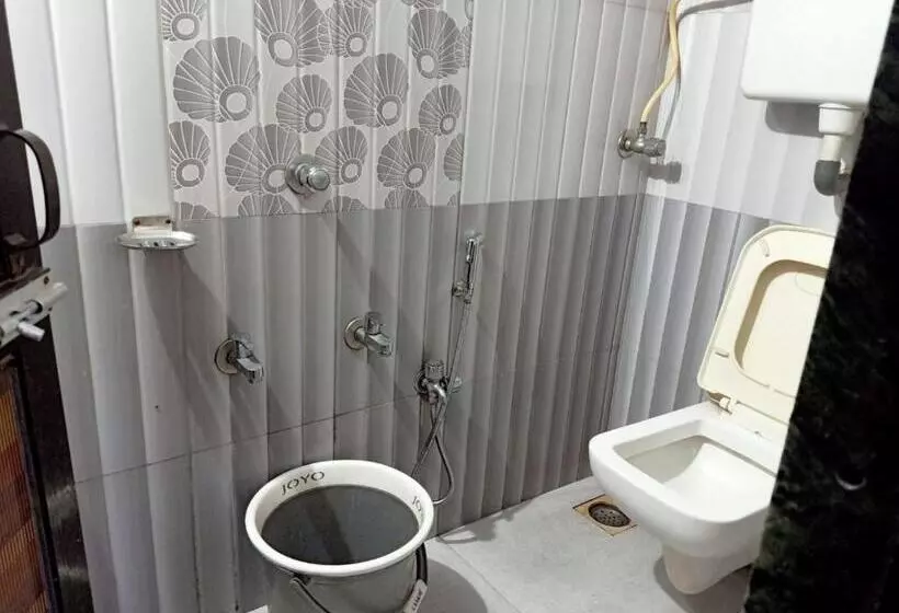 ホテル Central Inn, Mumbai