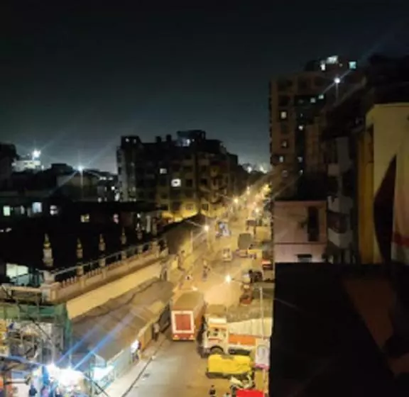 ホテル Central Inn, Mumbai