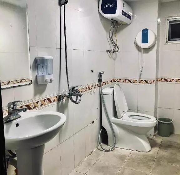 هتل Dnut S House