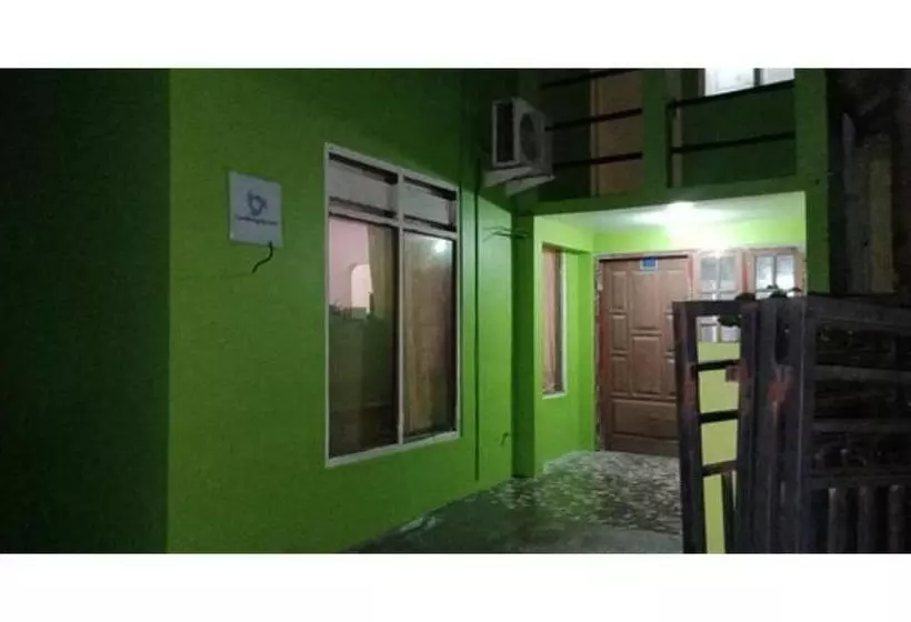 Hotelli Merpati Hostel Banyuwangi