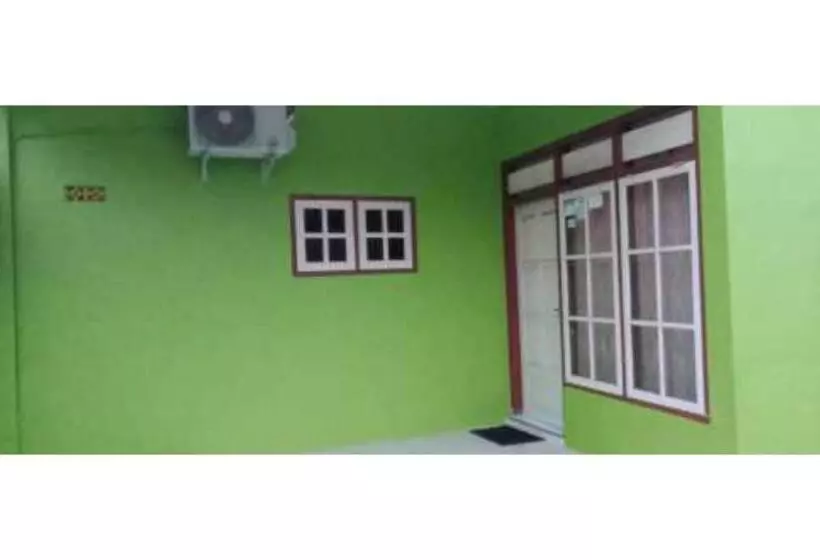 Hotelli Merpati Hostel Banyuwangi