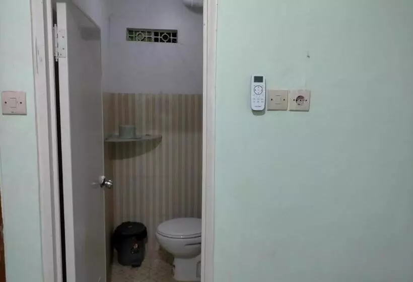 Hotelli Merpati Hostel Banyuwangi