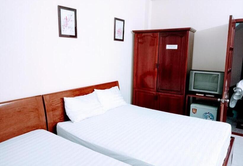 Hotel Quân Nguyễn