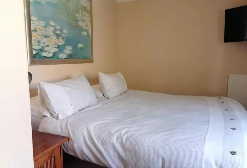 پانسیون Redberry Guest House