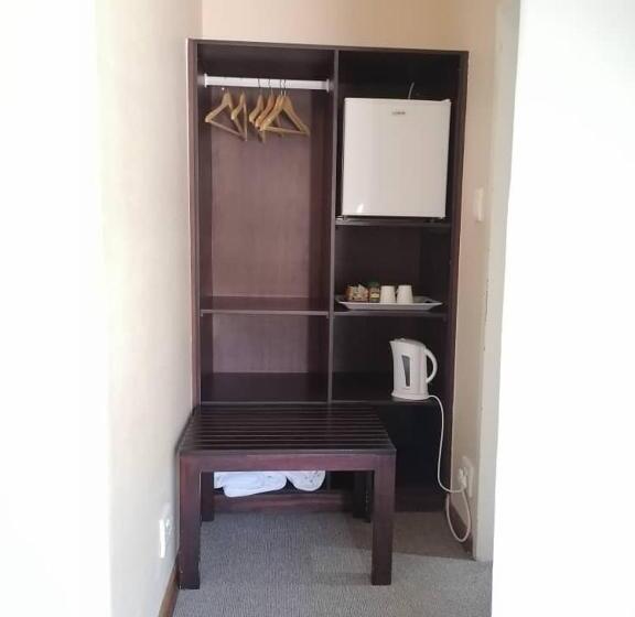 پانسیون Redberry Guest House