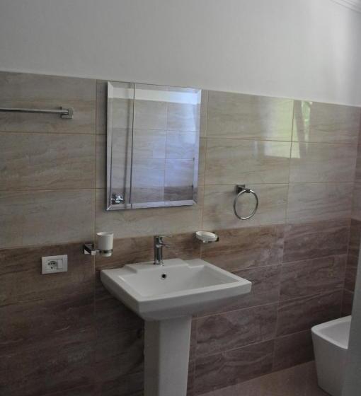 پانسیون Timber Guest House