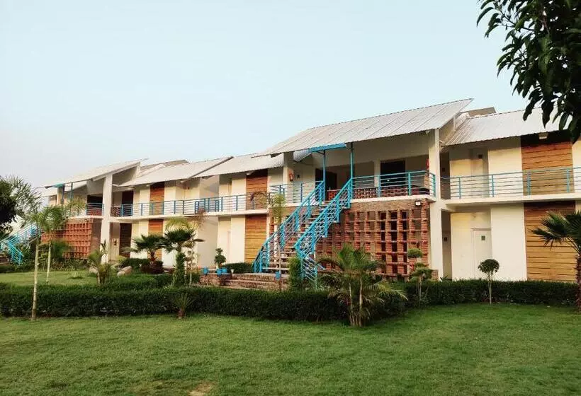 リゾートホテル Justa Lazy Haven Corbett, Uttarakhand