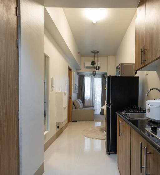 Shore 3 Residences, Mall Of Asia Complex