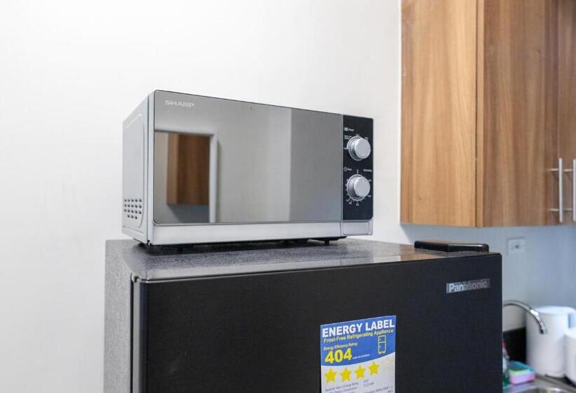 Shore 3 Residences, Mall Of Asia Complex