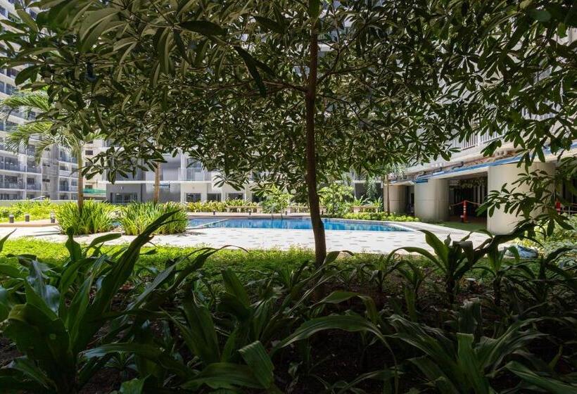 Shore 3 Residences, Mall Of Asia Complex