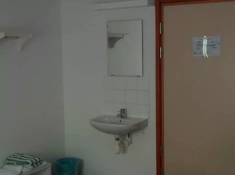 ベッドアンドブレックファースト Hälsokällan