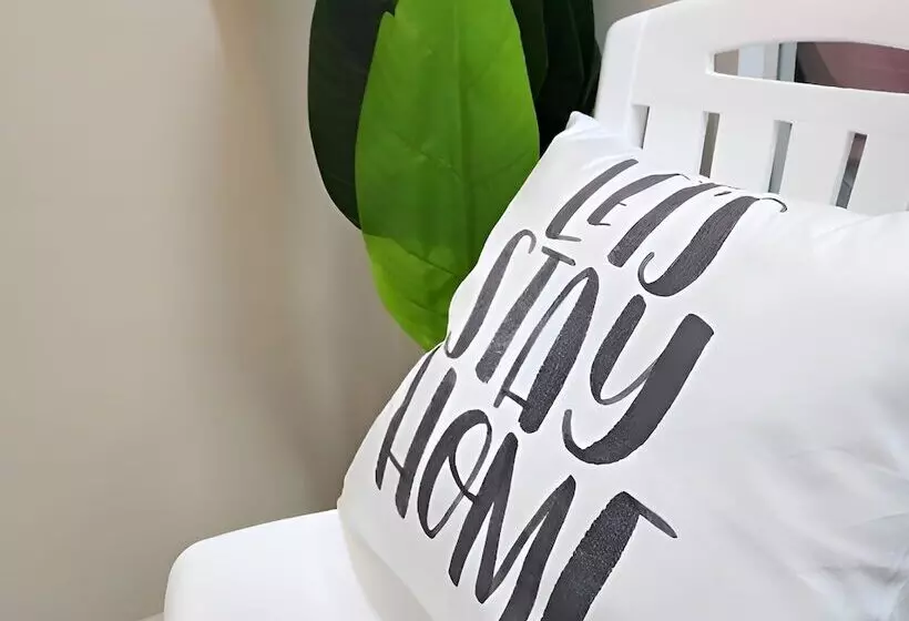 تختخواب و صبحانه Ixora Coliving Lifestyle Homestay