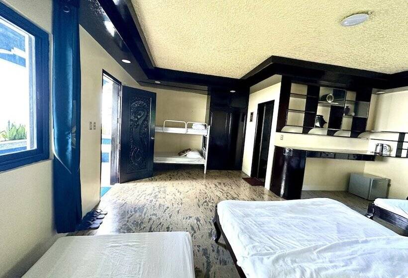 Emmalyn's Paradise Resort