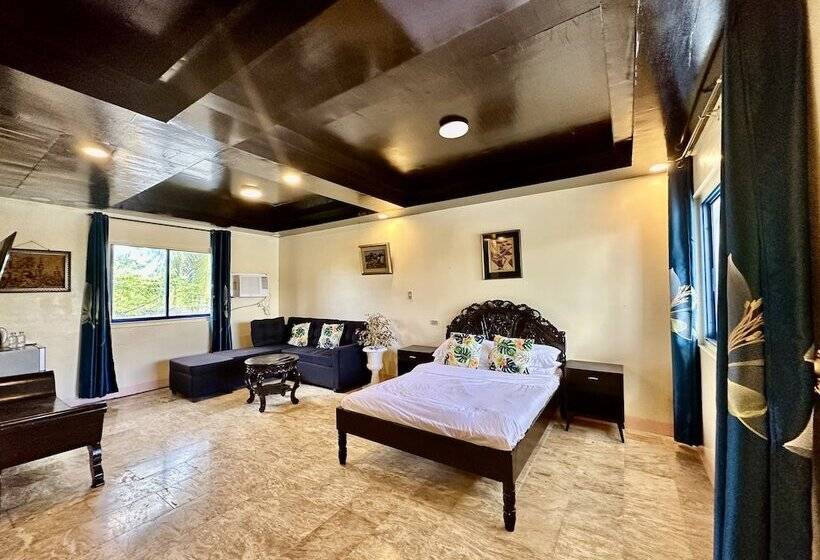 Emmalyn's Paradise Resort