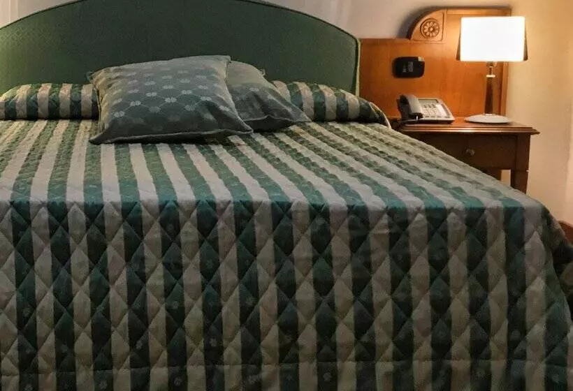 Erania Rooms & Apartments