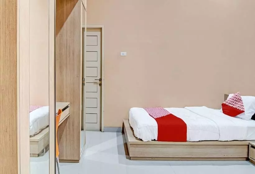 Hotelli Ameera Homestay Syariah By Oyo