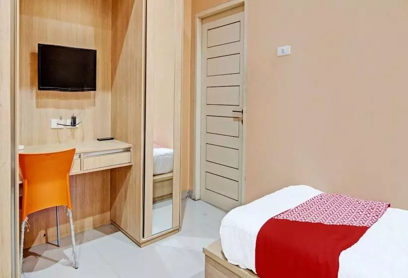 Hotelli Ameera Homestay Syariah By Oyo