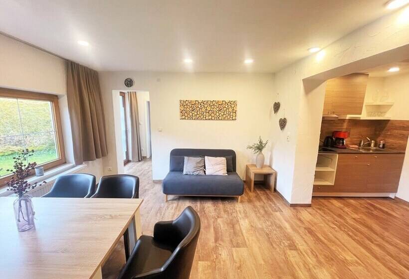 Отель Bergquell Tirol