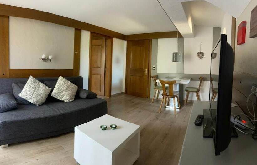 Отель Bergquell Tirol