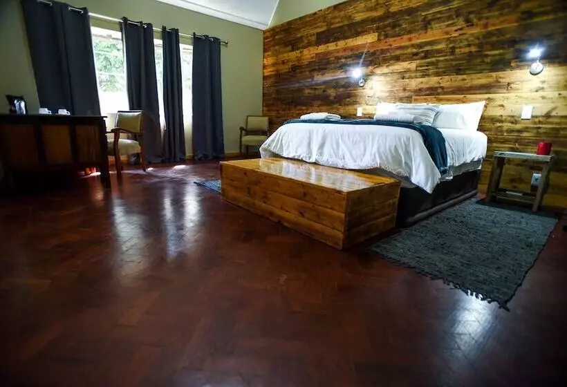 هتل Bulembu Country Lodge