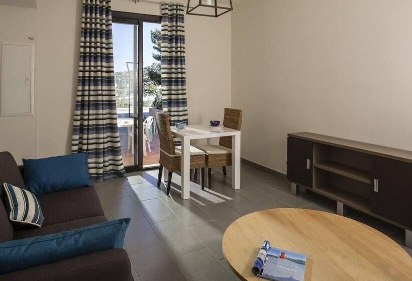 Отель Appartements De L Hélios îles Des Embiez