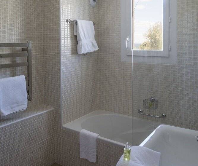 Отель Appartements De L Hélios îles Des Embiez