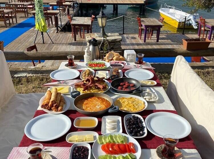 Kaptan Han Butik Otel