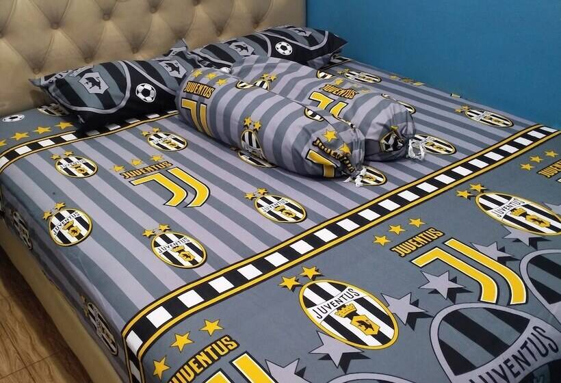 ホテル Penginapan Banyu Biruku