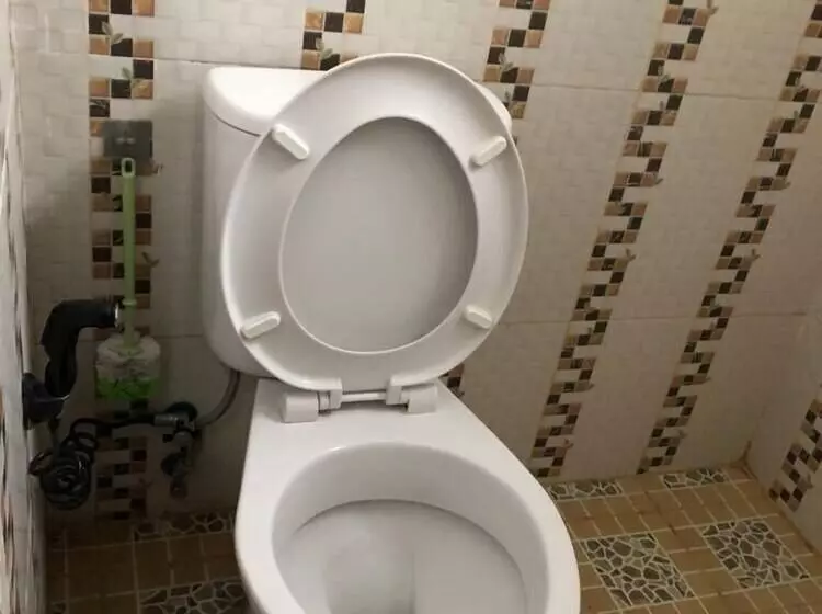 Hotelli Penginapan Banyu Biruku