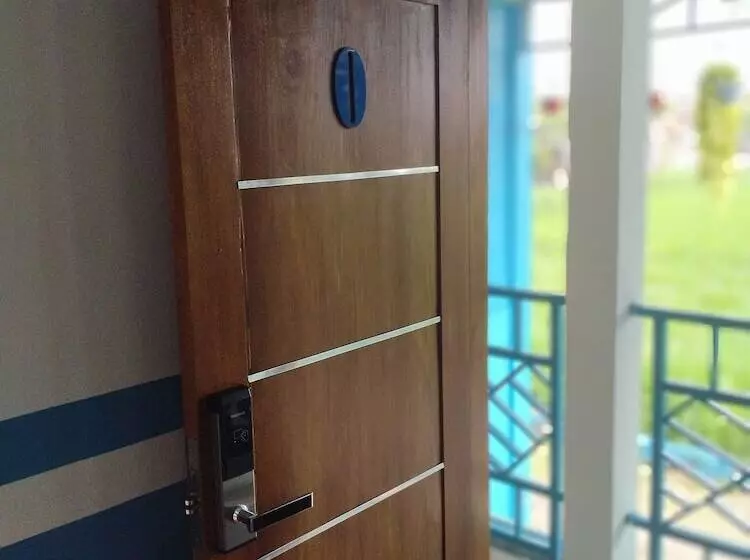 Hotelli Penginapan Banyu Biruku