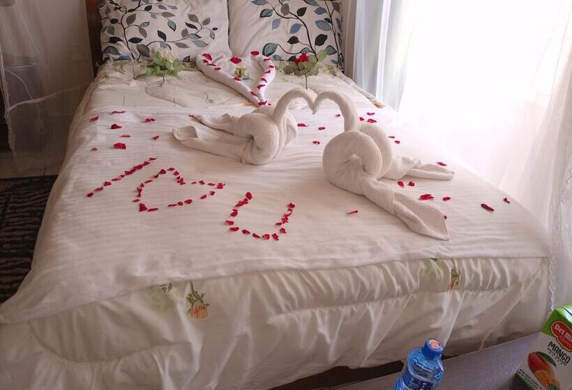 پانسیون Lillies