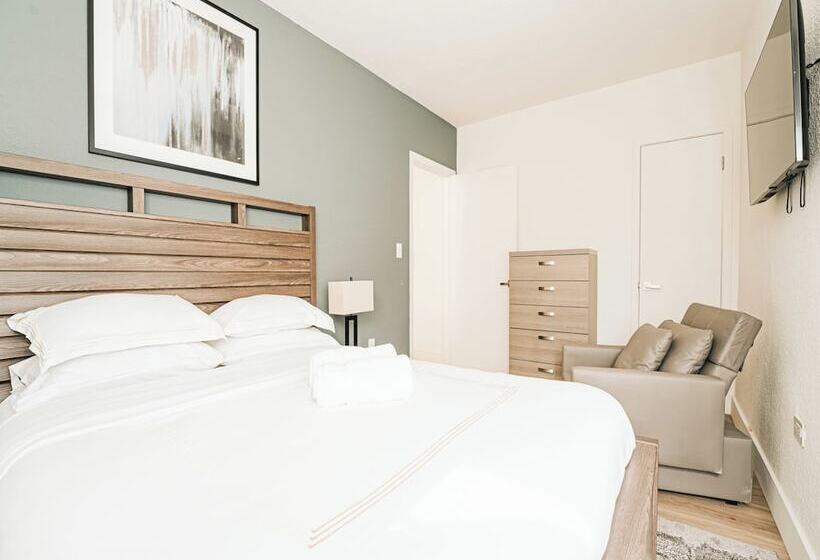 Praia Hotel Boutique Miami Beach