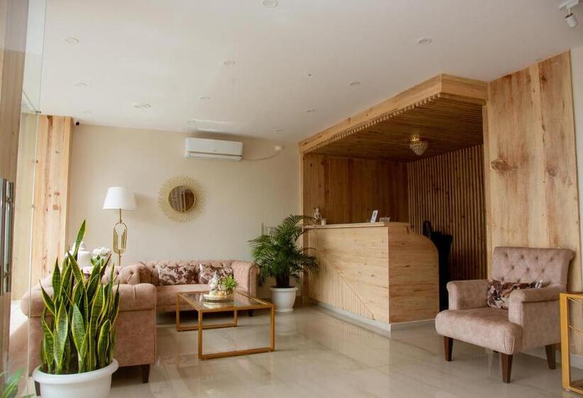 Stay Inn Hotel And Apartment Pokhara