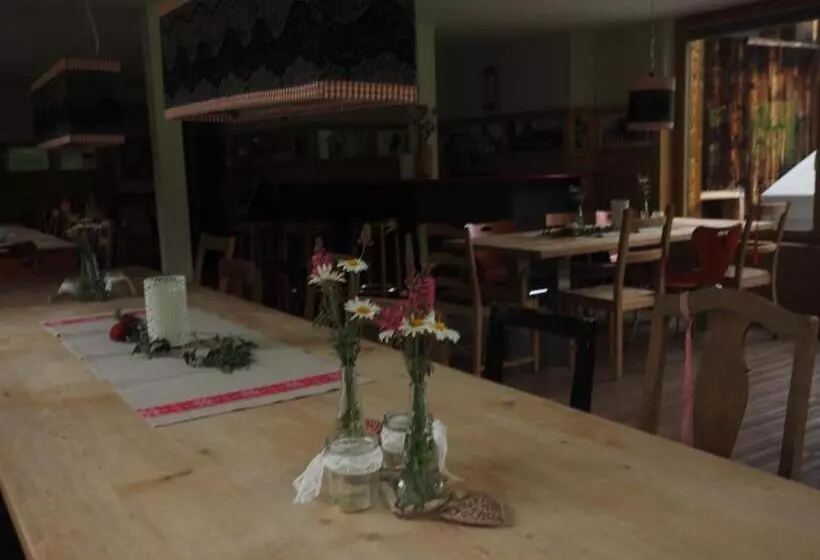 Retkeilymaja Tgantieni Sot   Haus Mit Herz