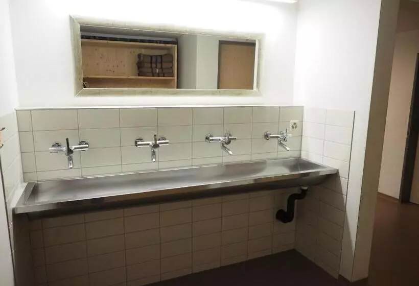 Retkeilymaja Tgantieni Sot   Haus Mit Herz