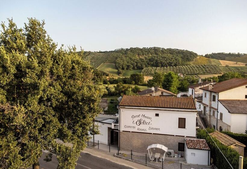 مبيت وإفطار Guest House I Salici