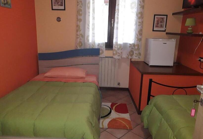 مبيت وإفطار Le 3 Camelie Malpensa