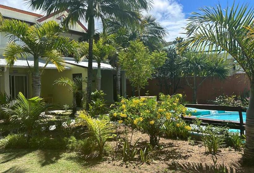 تختخواب و صبحانه Les Varangues Rodrigues