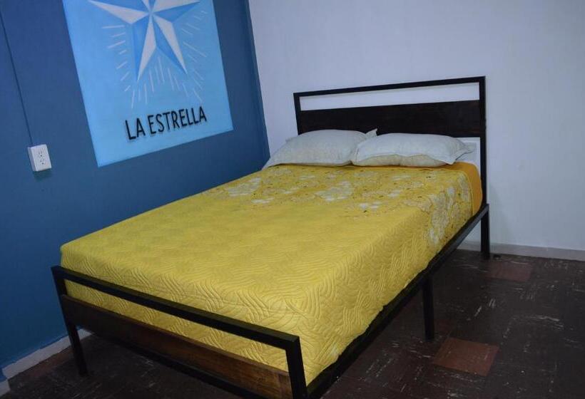 De Los Reyes Hostal